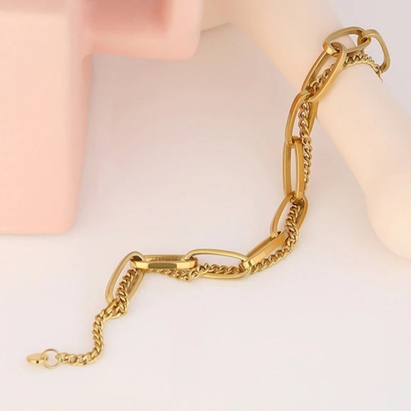 NEW 18K Gold Plated Chunky Link Chain Bracelet - Picture 2 of 3